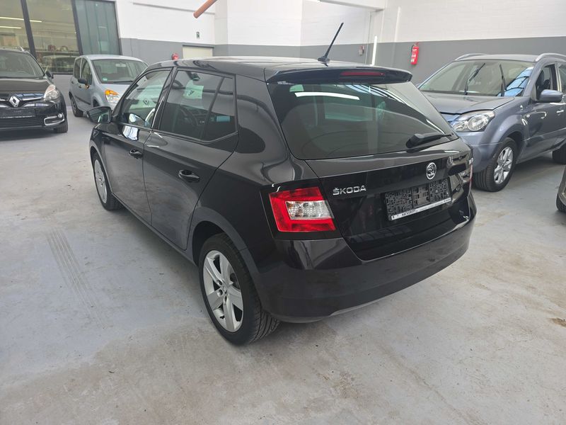 Skoda Fabia 1.2 TSI Joy — zdjęcie 3