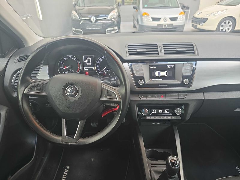 Skoda Fabia 1.2 TSI Joy — zdjęcie 11