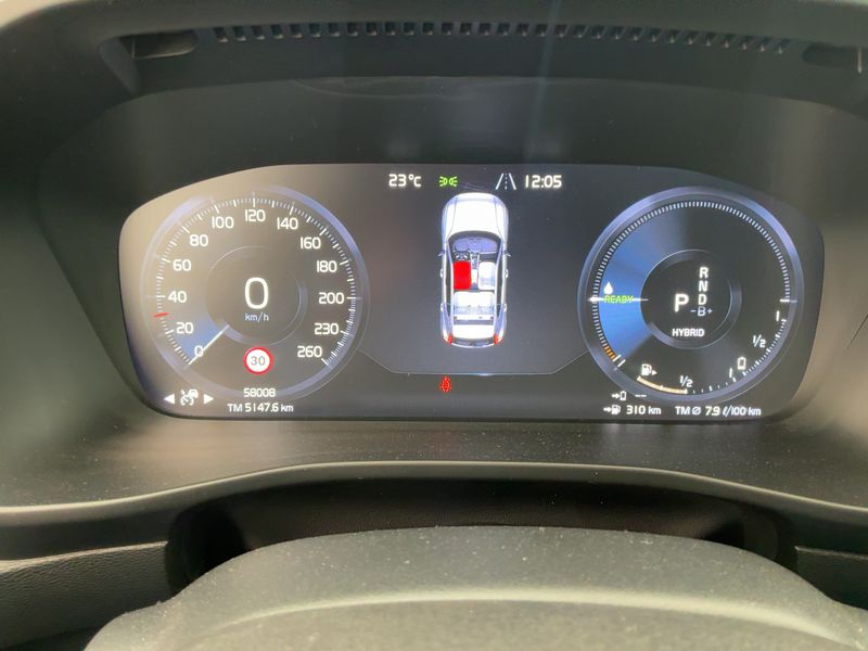 Volvo XC40 1.5 T5 Recharge Plug-in Hybrid Inscription Expression 2WD — zdjęcie 13