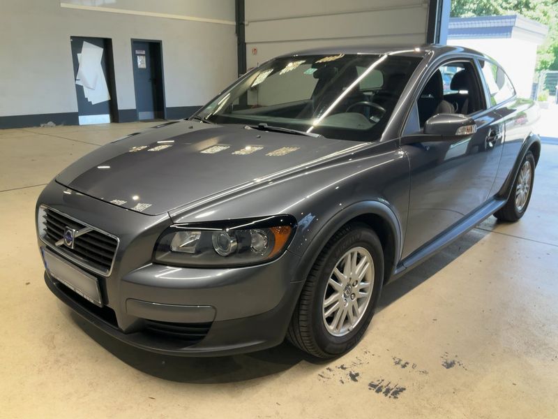 Volvo C30 1.8 Kinetic — zdjęcie 2