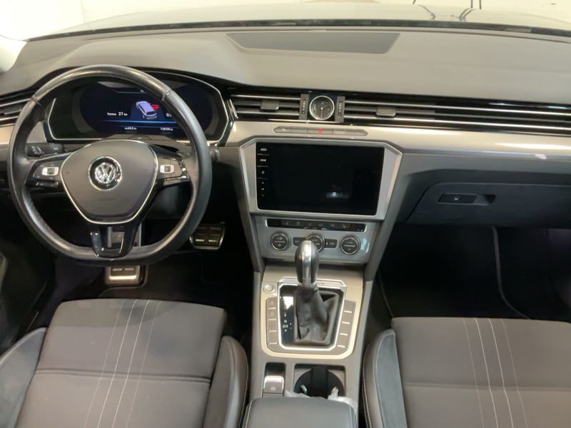 Volkswagen Passat Alltrack 2.0 TDI 4Motion BlueMotion Tech — zdjęcie 12