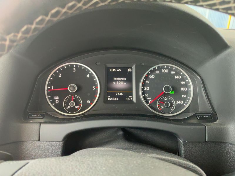 Volkswagen Tiguan 2.0 TDI Lounge Sport & Style 4Motion BlueMotion Tech 2015 – снимка 19