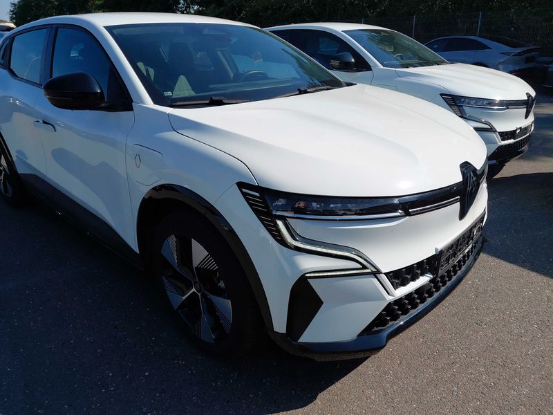 Renault Megane E-Tech electric drive 96 kW Equilibre — zdjęcie 6