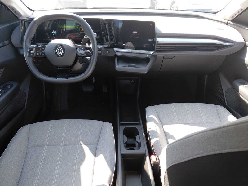 Renault Megane E-Tech electric drive 96 kW Equilibre — zdjęcie 11