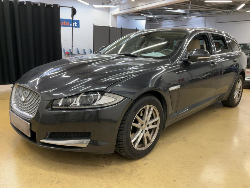 Jaguar XF 3.0 D V6 Premium Luxury