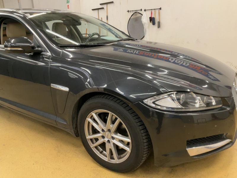 Jaguar XF 3.0 D V6 Premium Luxury — zdjęcie 8
