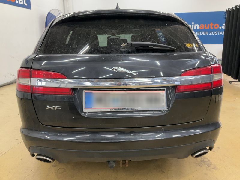 Jaguar XF 3.0 D V6 Premium Luxury — zdjęcie 5