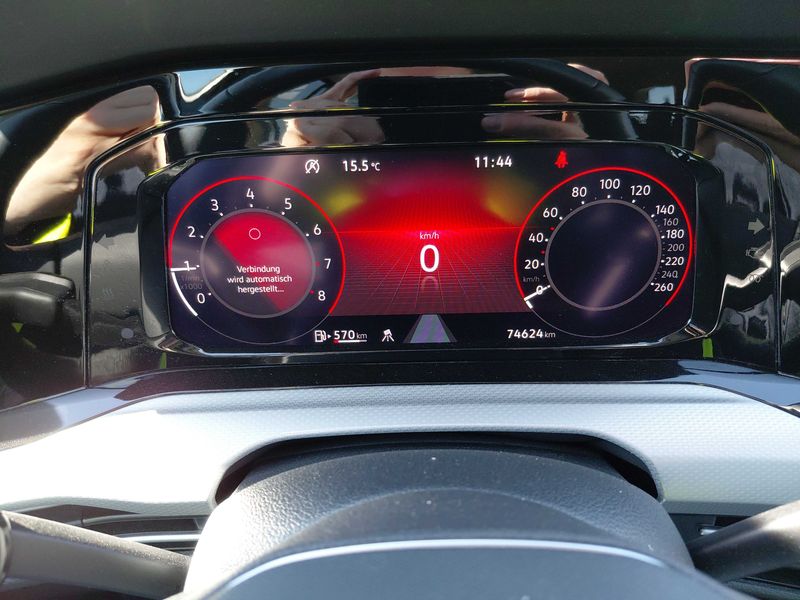 Volkswagen Golf VIII 1.5 TSI ACT Move — zdjęcie 12