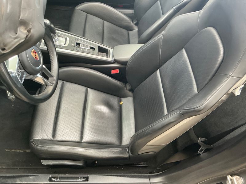 Porsche 718 Boxster 718 Basis 2019 – снимка 23