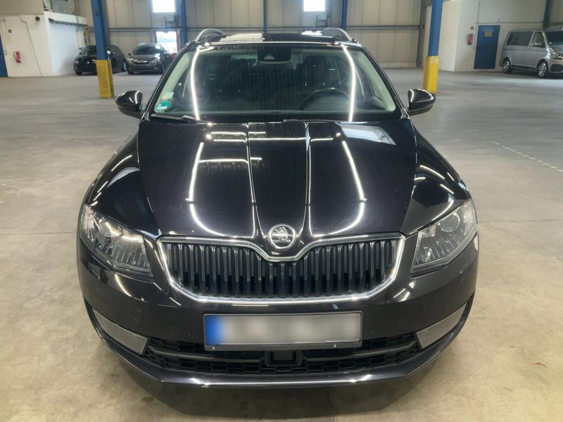 Skoda Octavia 1.4 TSI Elegance — zdjęcie 9