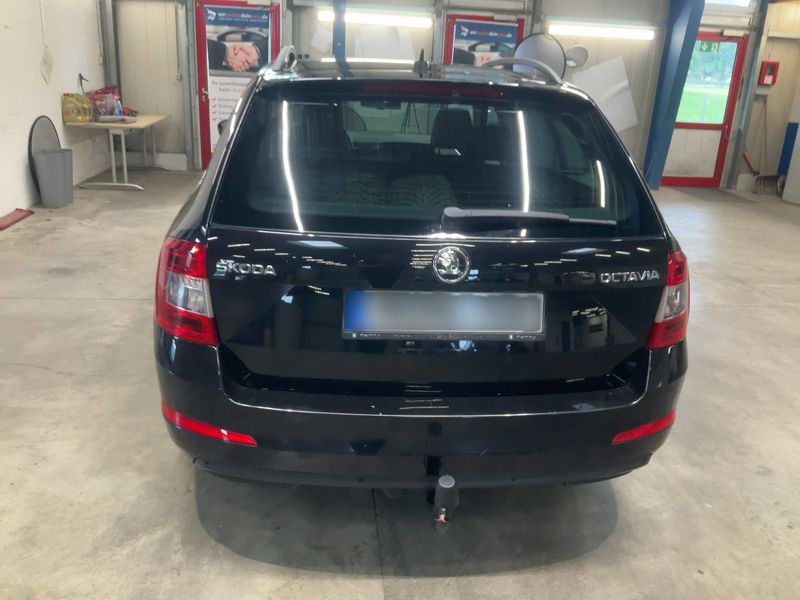 Skoda Octavia 1.4 TSI Elegance — zdjęcie 5