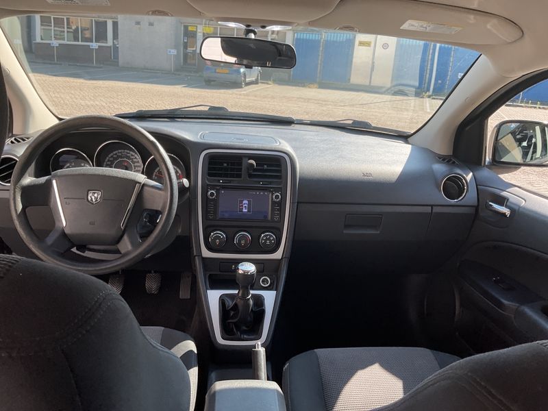 Dodge Caliber 2.0 SE — zdjęcie 3