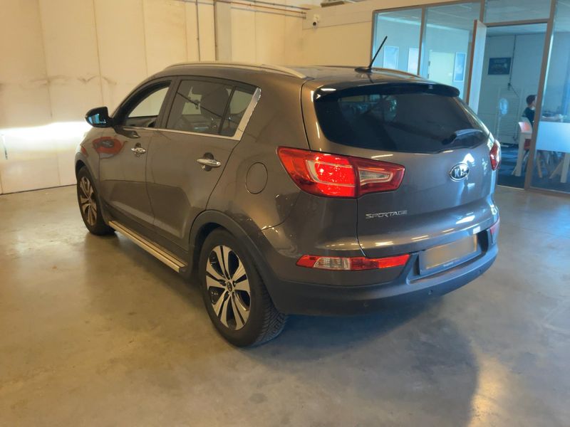 Kia Sportage 2.0 Attract 2WD 2011 – снимка 6