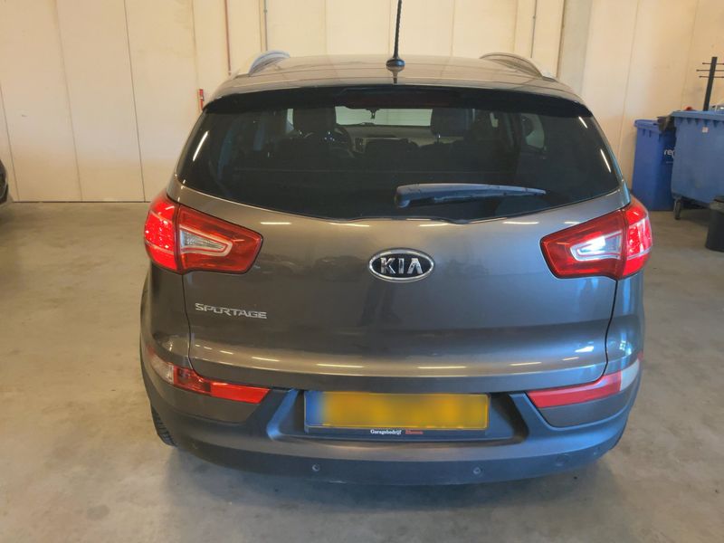 Kia Sportage 2.0 Attract 2WD 2011 – снимка 7