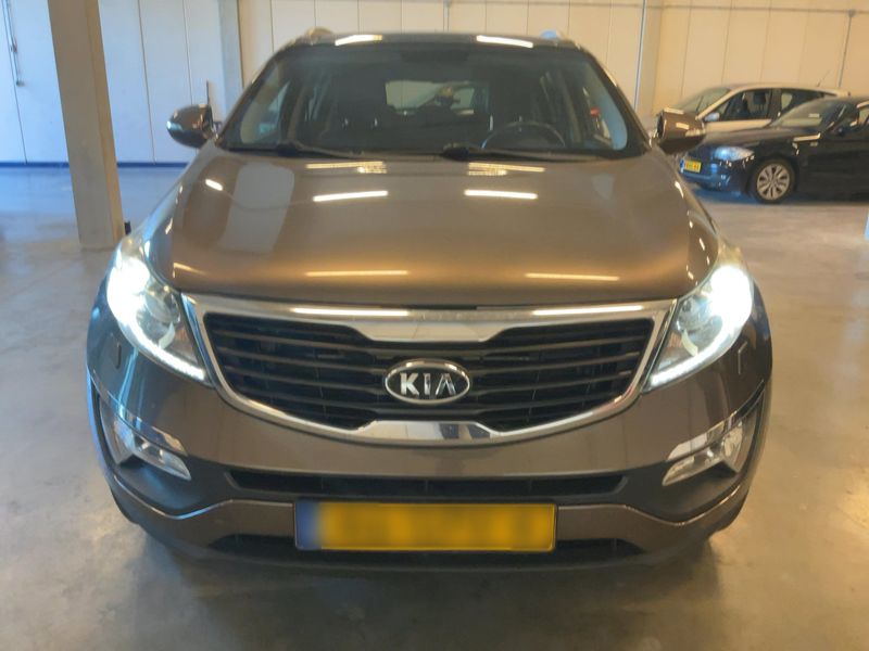 Kia Sportage 2.0 Attract 2WD 2011 – снимка 14