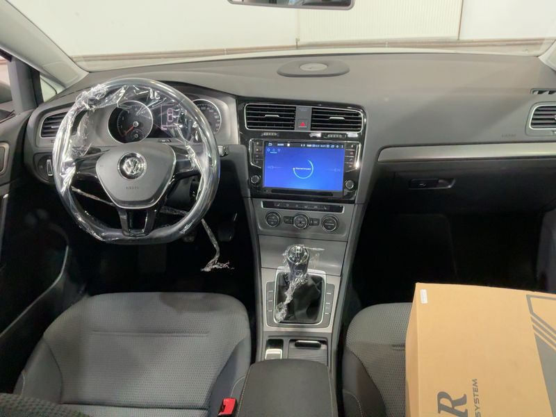 Volkswagen Golf VII 1.2 TSI Comfortline BlueMotion Tech — zdjęcie 12