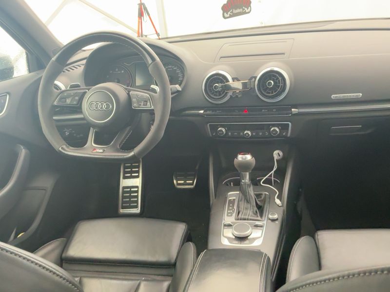 Audi RS 3 Sportback 2.5 TFSI quattro — zdjęcie 12