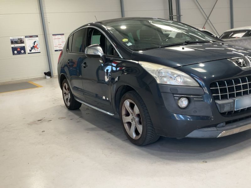 Peugeot 3008 1.6 HDi Allure 2011 – снимка 12