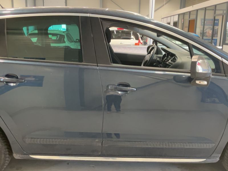 Peugeot 3008 1.6 HDi Allure 2011 – снимка 10