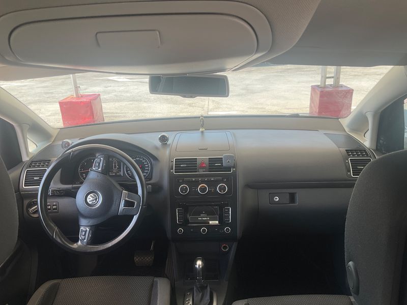 Volkswagen Touran 1.6 TDI Edition BlueMotion Tech — zdjęcie 12