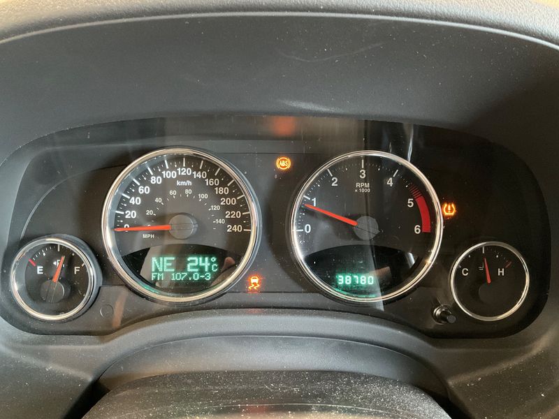 Jeep Compass 2.2 CRD Limited 4x2 — zdjęcie 13