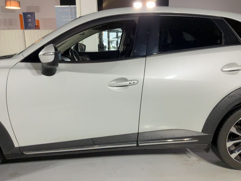 Mazda CX-3 2.0 Revolution AWD — zdjęcie 4