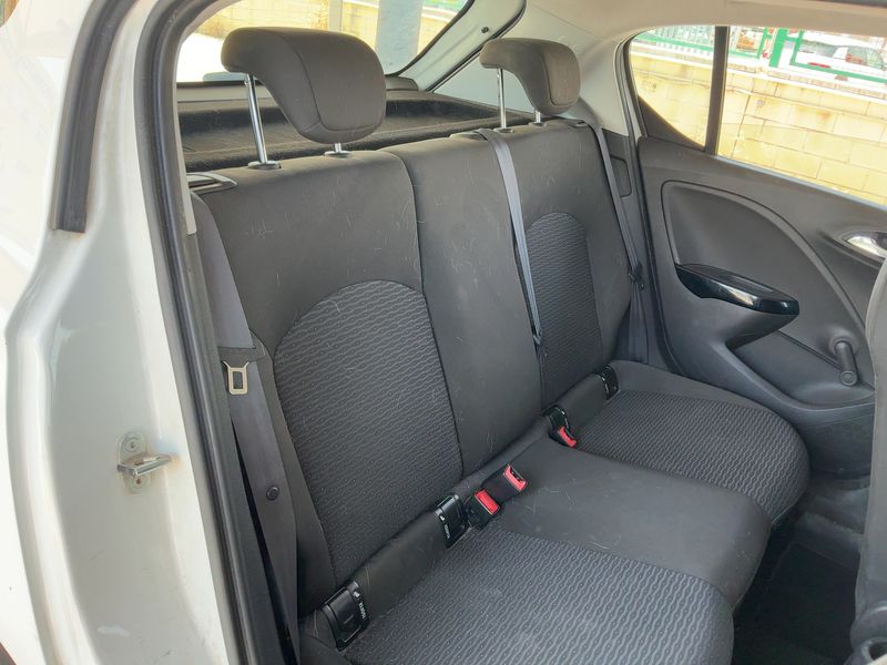 Opel Corsa 1.4 LPG Selective — zdjęcie 14