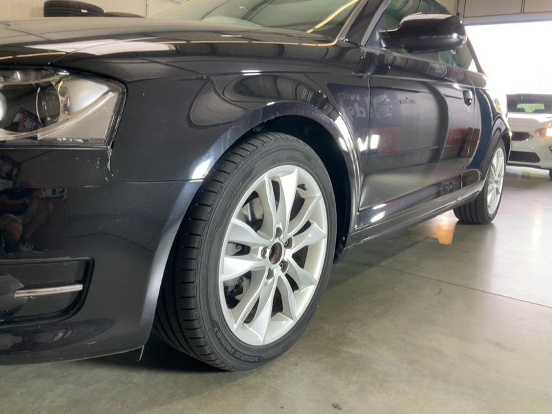 Audi A3 1.8 TFSI Ambition — zdjęcie 2