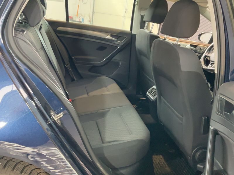 Volkswagen Golf VII 1.2 TSI Comfortline BlueMotion Tech — zdjęcie 14