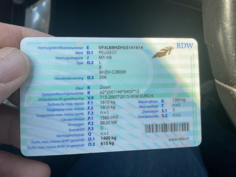 Peugeot 308 1.6 Blue-HDi Access Business 2016 – снимка 20