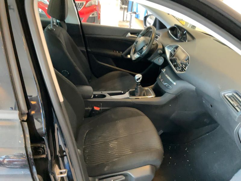 Peugeot 308 1.6 Blue-HDi Access Business 2016 – снимка 16