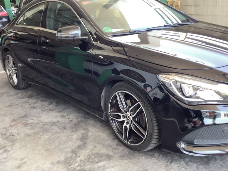 Mercedes-Benz CLA-Klasse CLA 200 d AMG Line — zdjęcie 8