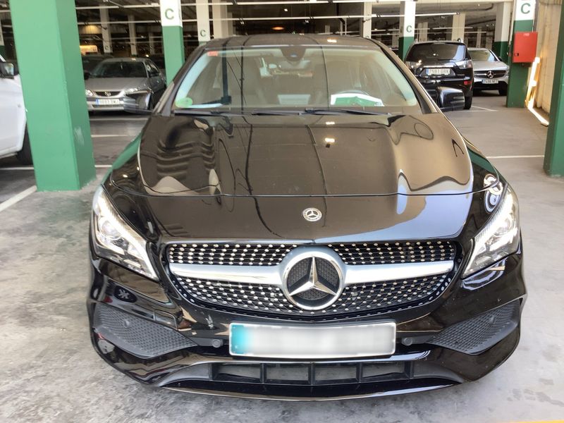 Mercedes-Benz CLA-Klasse CLA 200 d AMG Line — zdjęcie 9