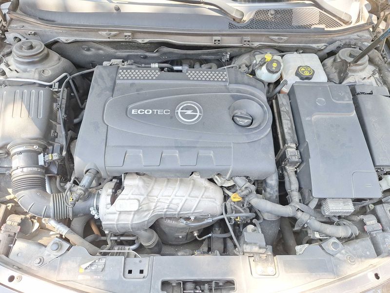 Opel Insignia Sports Tourer 2.0 CDTI Cosmo — zdjęcie 8