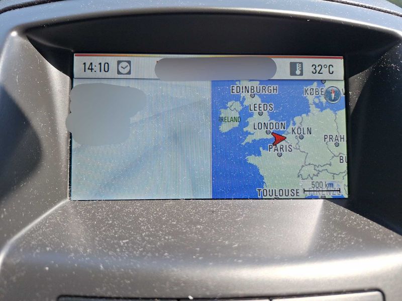 Opel Insignia Sports Tourer 2.0 CDTI Cosmo — zdjęcie 13
