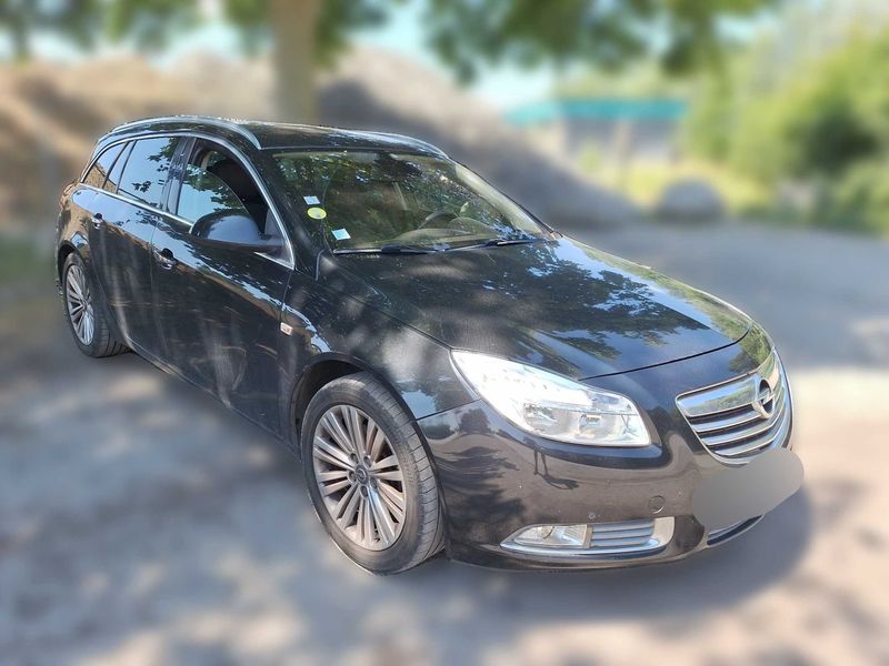 Opel Insignia Sports Tourer 2.0 CDTI Cosmo — zdjęcie 6