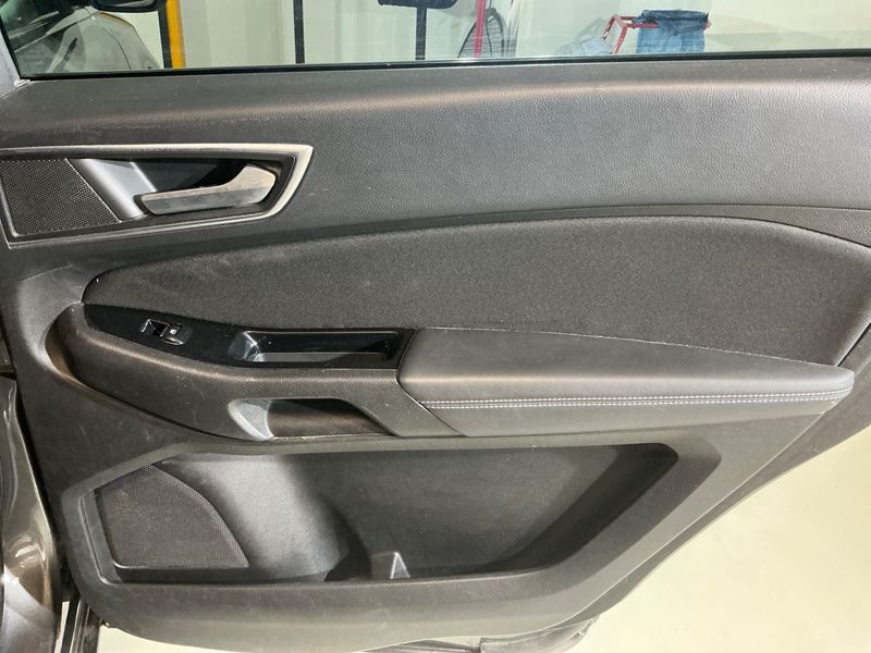 Ford S-Max 2.0 TDCi Titanium 2017 – снимка 26