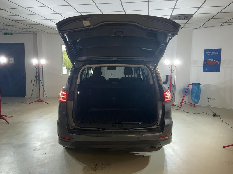 Ford S-Max 2.0 TDCi Titanium — zdjęcie 10