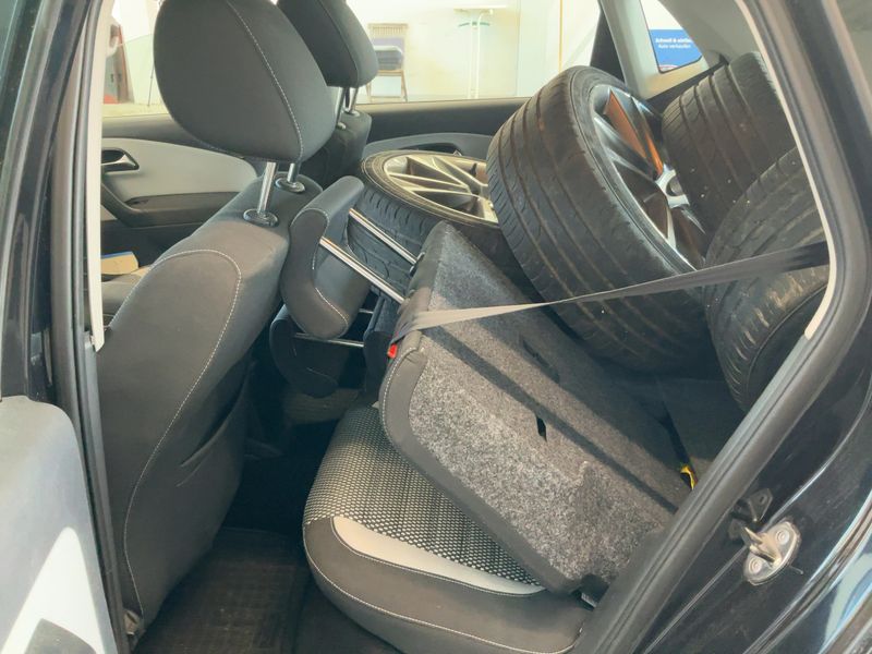 Volkswagen Polo 1.2 TSI CrossPolo — zdjęcie 14