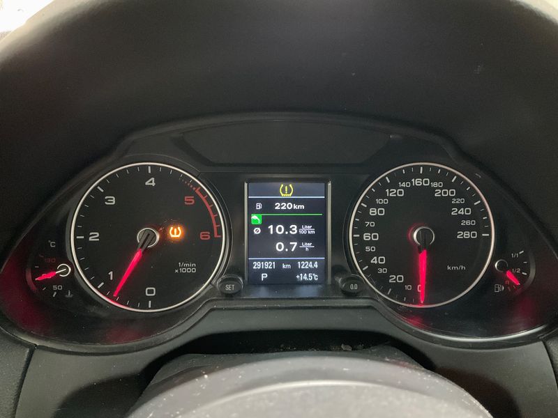 Audi Q5 3.0 V6 TDI quattro — zdjęcie 13
