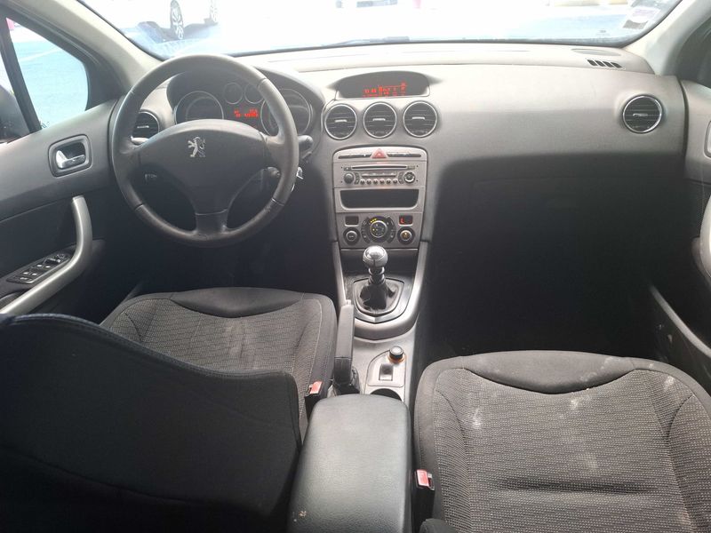 Peugeot 308 1.6 HDi Sport — zdjęcie 11