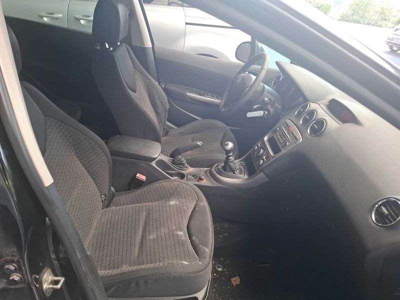 Peugeot 308 1.6 HDi Sport — zdjęcie 10