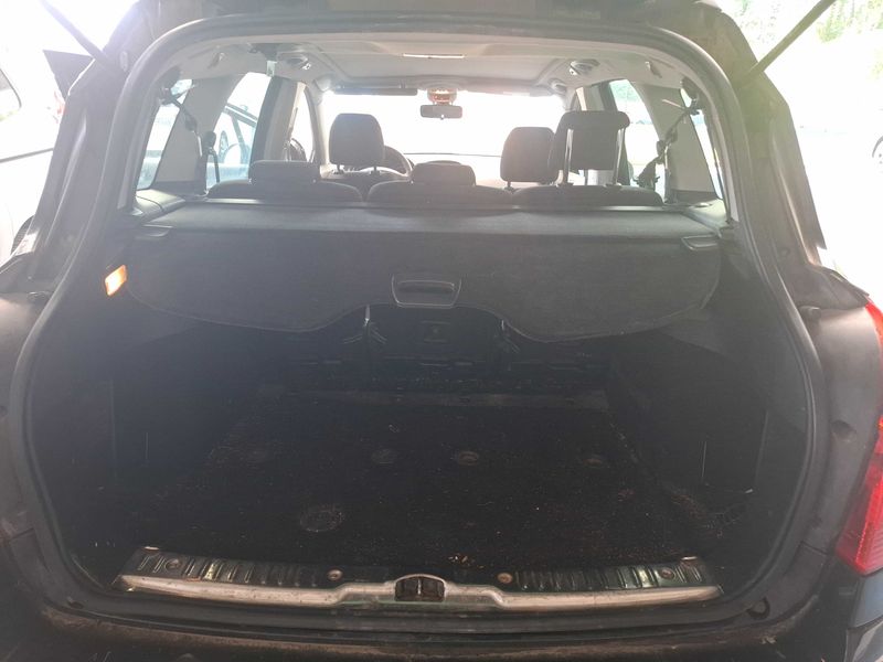 Peugeot 308 1.6 HDi Sport — zdjęcie 9