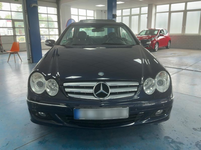 Mercedes-Benz CLK-Klasse CLK 350 Elegance — zdjęcie 9