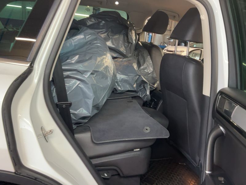 Volkswagen Touareg 3.0 V6 TDI Terrain Tech BlueMotion Tech — zdjęcie 14