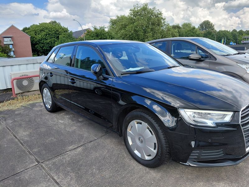 Audi A3 Sportback 2.0 TDI 2018 – снимка 12
