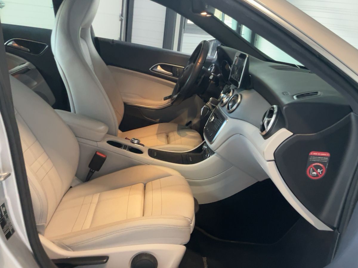 Mercedes-Benz CLA-Klasse 2016 — photo 17