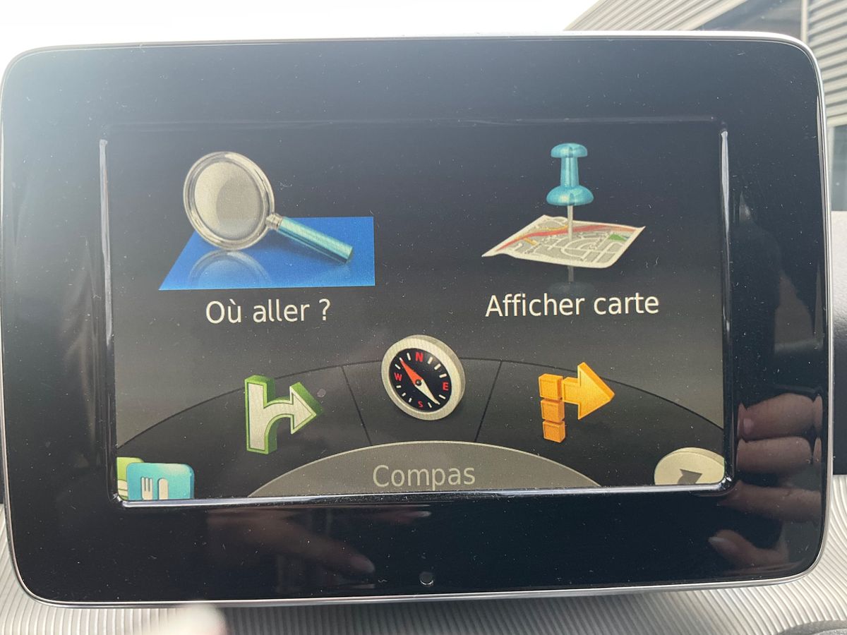 Mercedes-Benz CLA-Klasse 2016 — photo 25