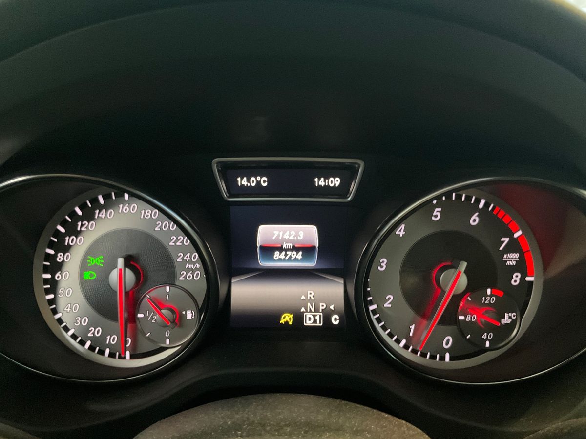 Mercedes-Benz CLA-Klasse 2016 — photo 19