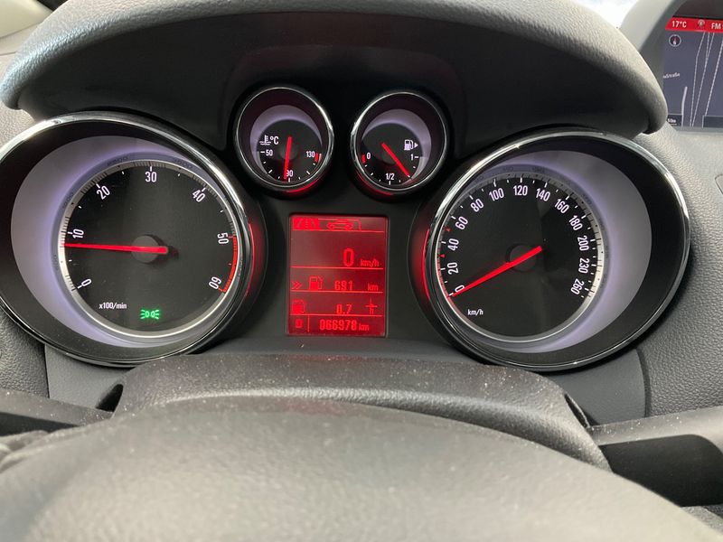 Opel Mokka 1.6 CDTI DPF Innovation — zdjęcie 13